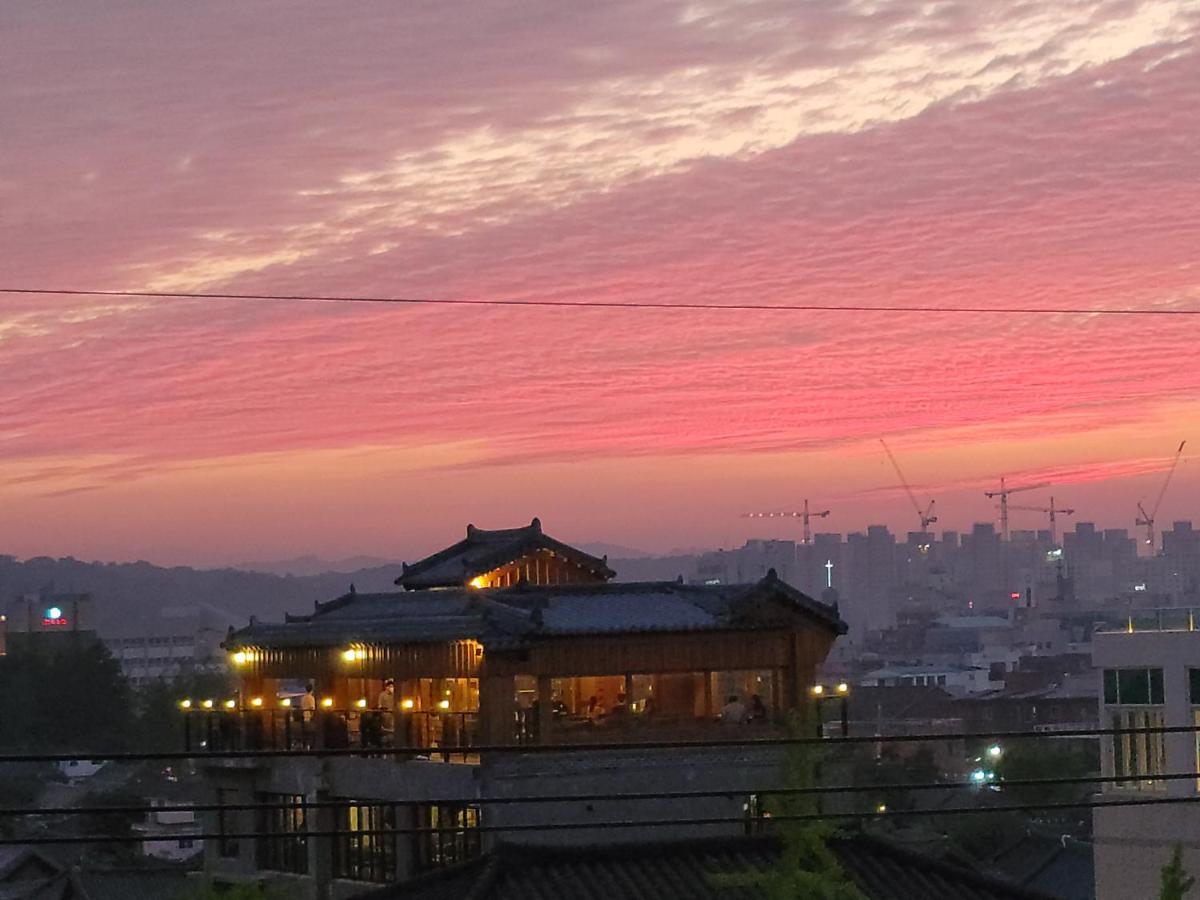 Jeongga Hanok Jeonju Exterior photo